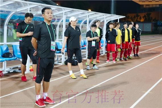 冠军教练黄坚雄：学习能力比足球技术更重要